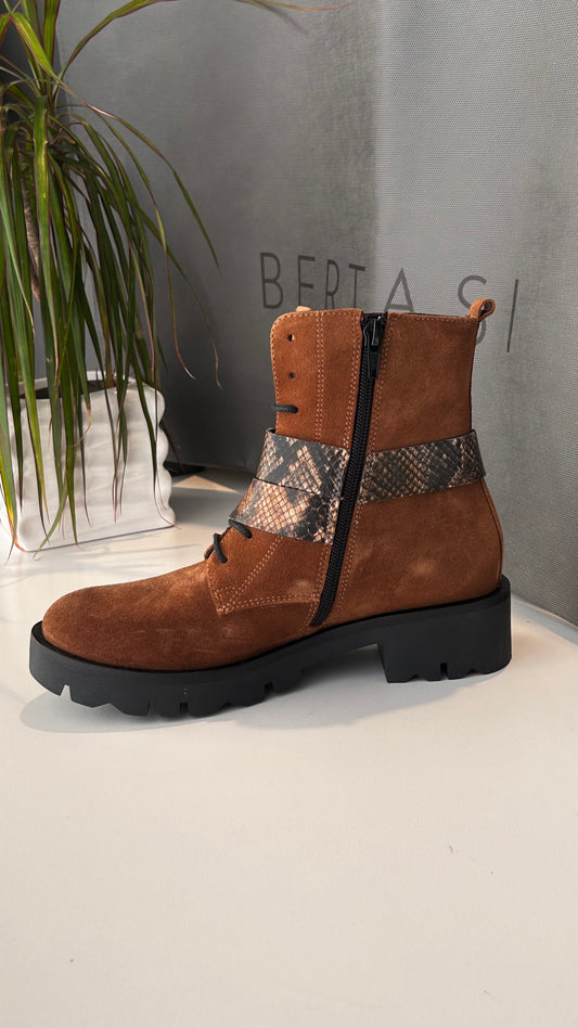 Tosca Blu Leather Boot C80