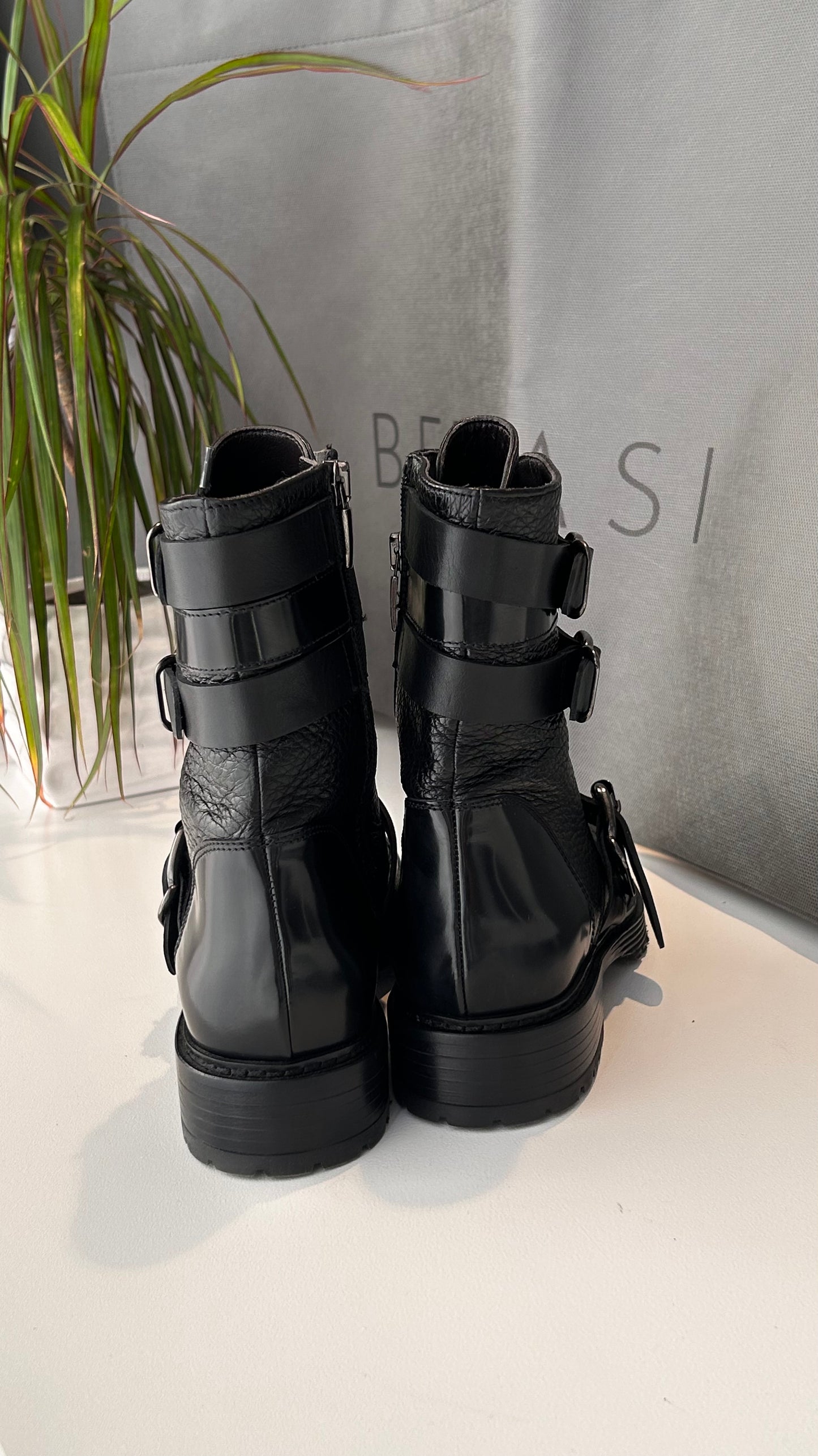 Laura Bellariva Black Deer Ankle Boot 6023C