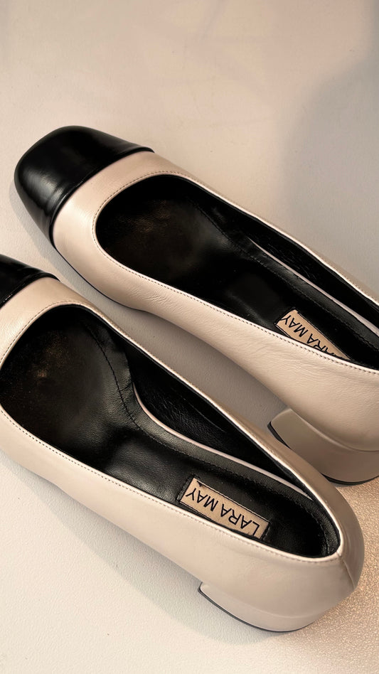 Lara May Ankle Boot Milk/Black 3013