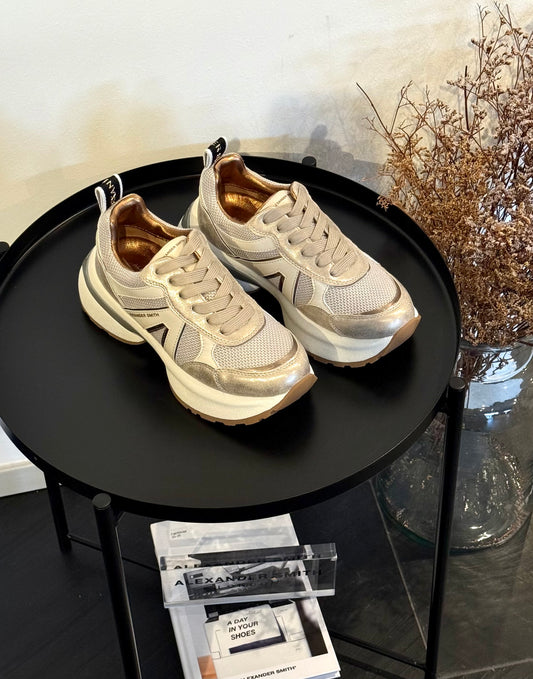 ALEXANDER SMITH VICTORIA